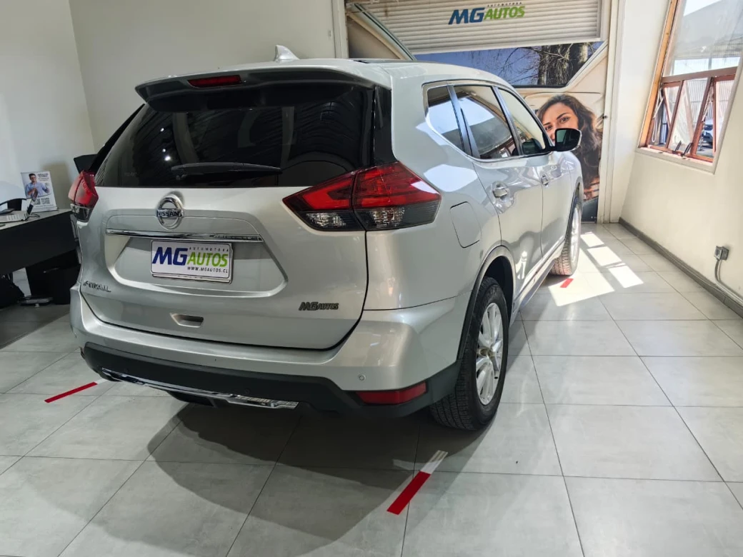 imagen 0 de vehiculo con id 2221